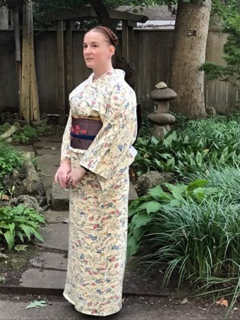 Style: Traditional: Kimono (casual)