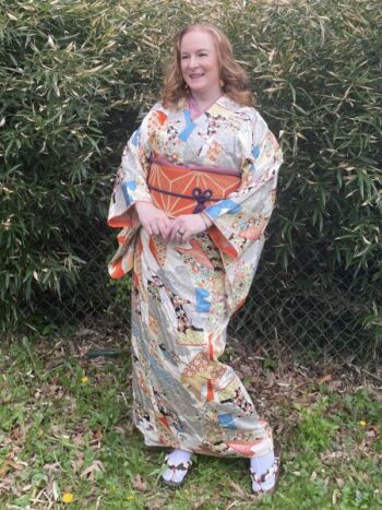 Style: Traditional: Kimono (casual)